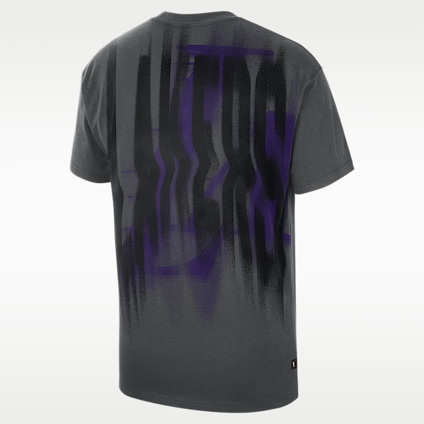 Chicago Bulls Nike Men's Basketball Pre-Game T-Shirt. Nike ID